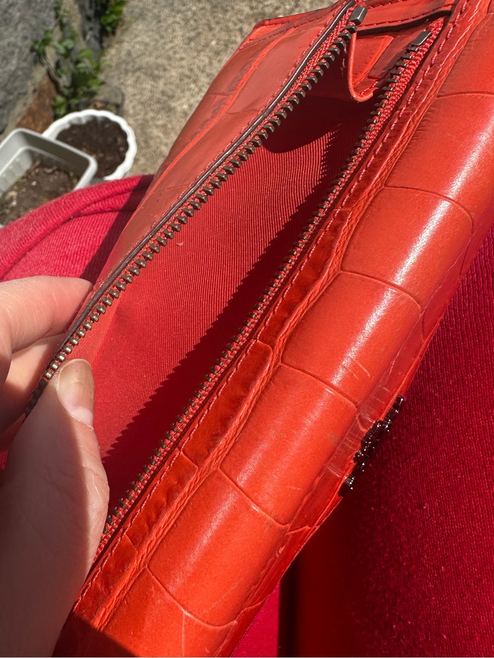 Beautiful Coral Orange Leather COACH wallet alligator skin texture - Picture 5 of 8